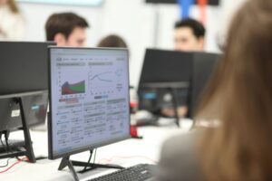 نرم افزار مکس کیودا یا انویو